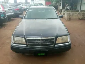 Mercedes-Benz C200 1993 Blue