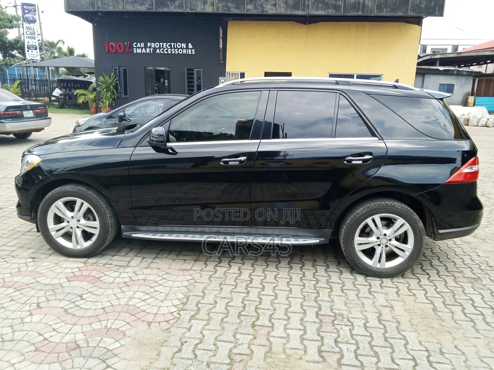 Mercedes-Benz M Class 2013 Black