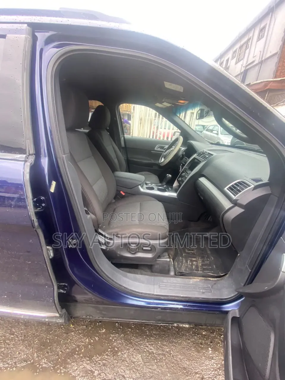 Ford Explorer 2011 Blue