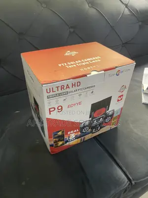 Outdoor Solar PTZ Camera With Triple Lens View