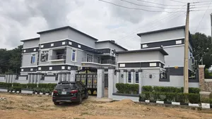 4bdrm Duplex in Makarfi Estate for rent