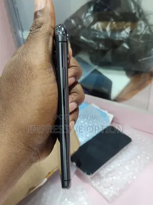 Apple iPhone X 64 GB Black