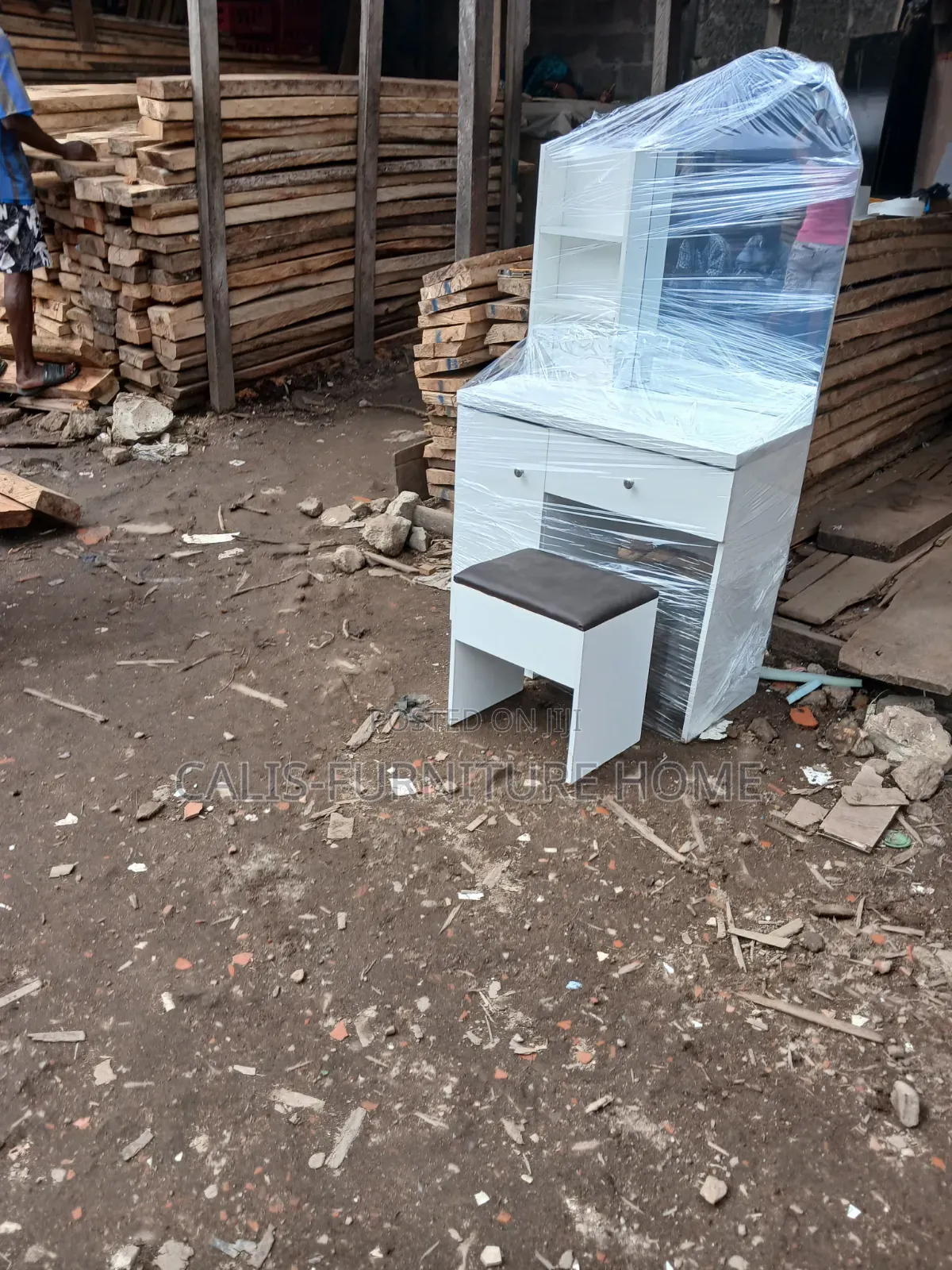5ft X 32 Inches Dresser