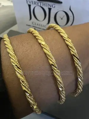 Gold Tone 3 in 1 Twist Bangle