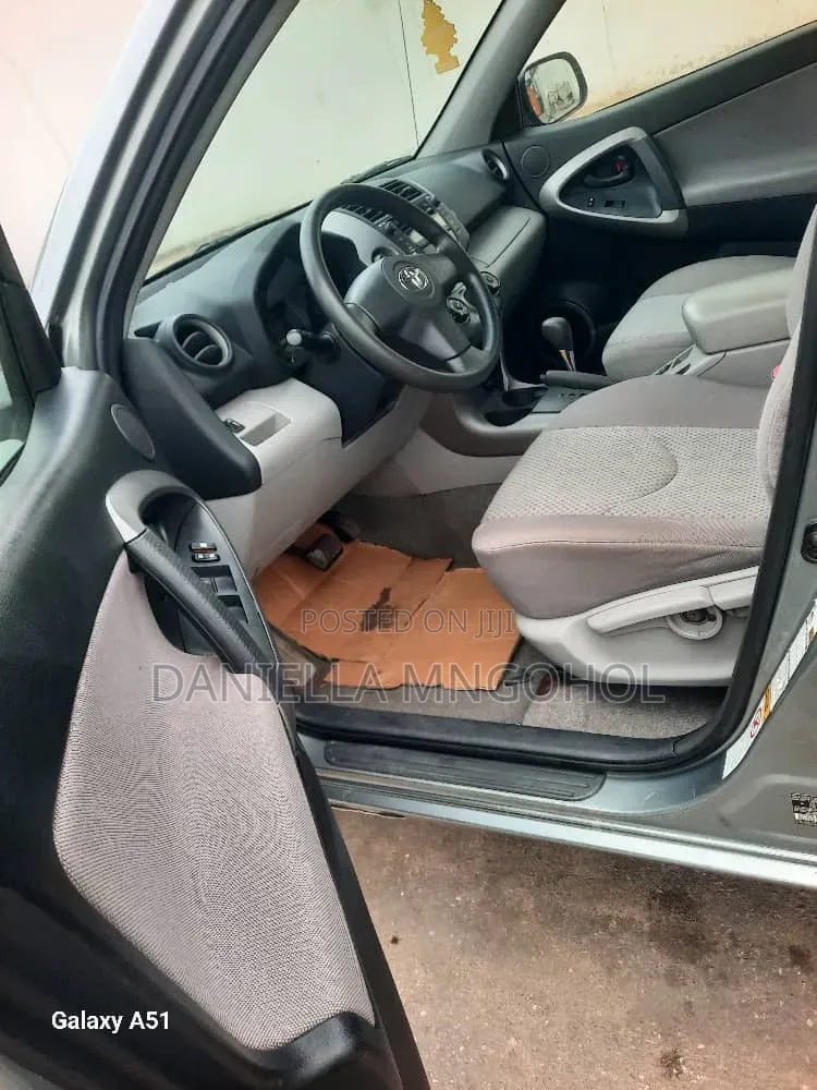 Toyota RAV4 2009 Gray