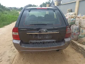 Kia Sportage 2.0 4x4 Automatic 2007 Black