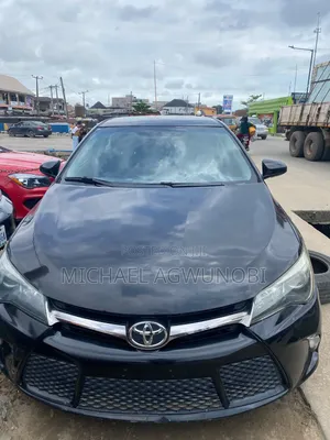 Toyota Camry SE 4dr Sedan (2.5L 4cyl 6A) 2016 Black