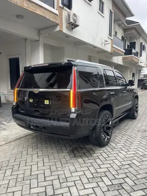 Cadillac Escalade 2015 Black