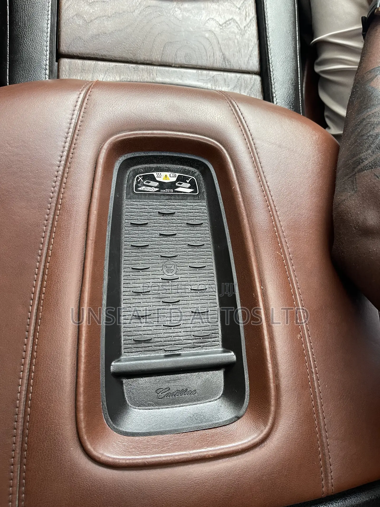 Cadillac Escalade 2015 Black