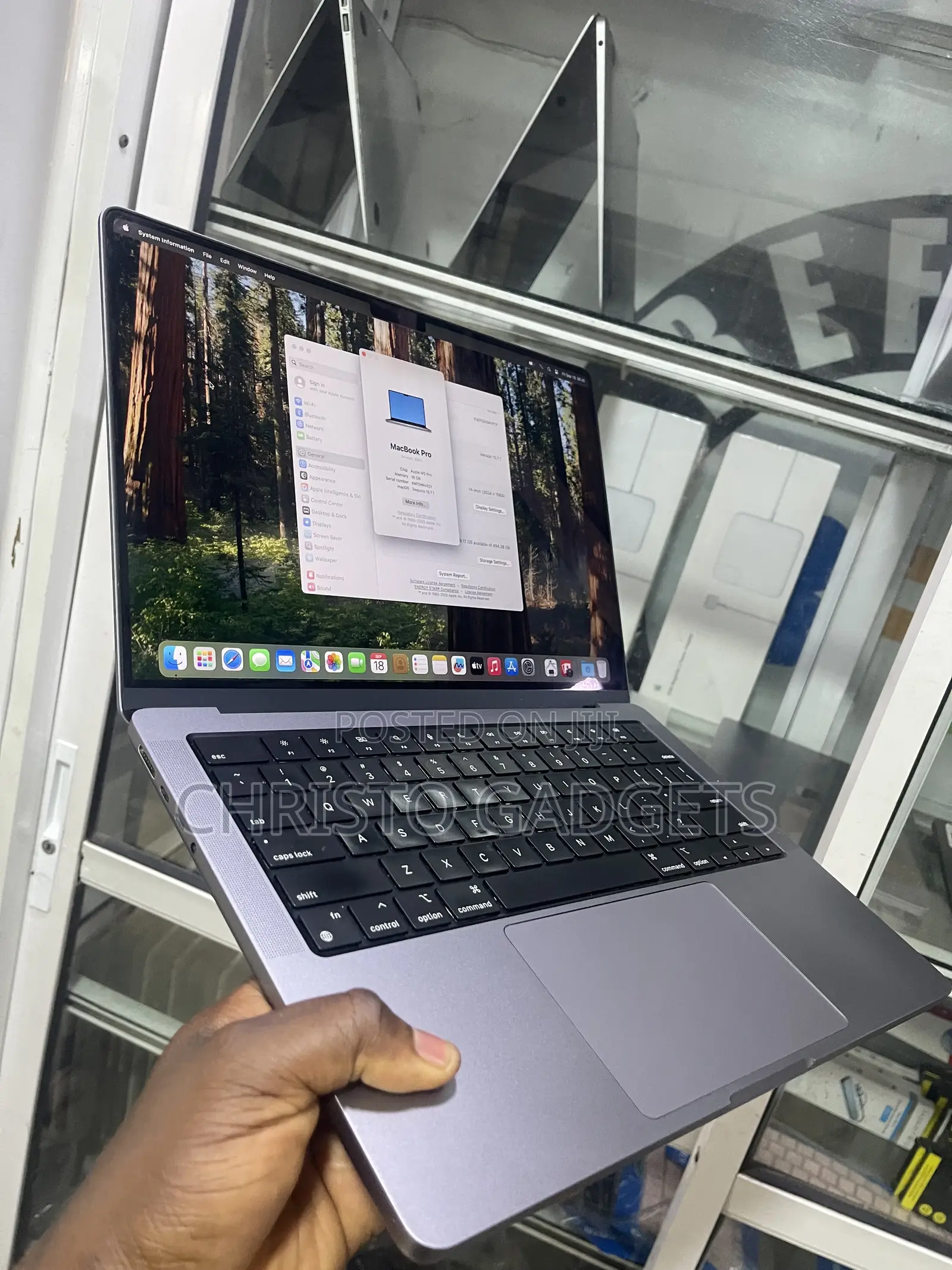 Laptop Apple MacBook Pro 2023 M2 16GB Apple M2 SSD 512GB