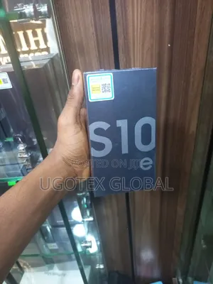 New Samsung Galaxy S10e 128 GB Black