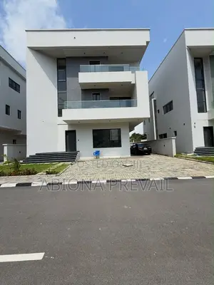 5bdrm Duplex in Jabi for sale