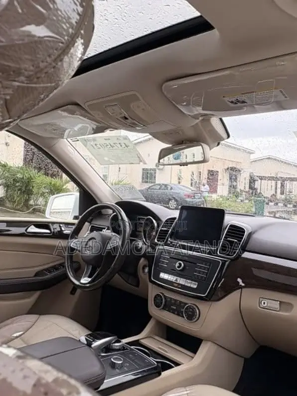 Mercedes-Benz GLE-Class 2018 White