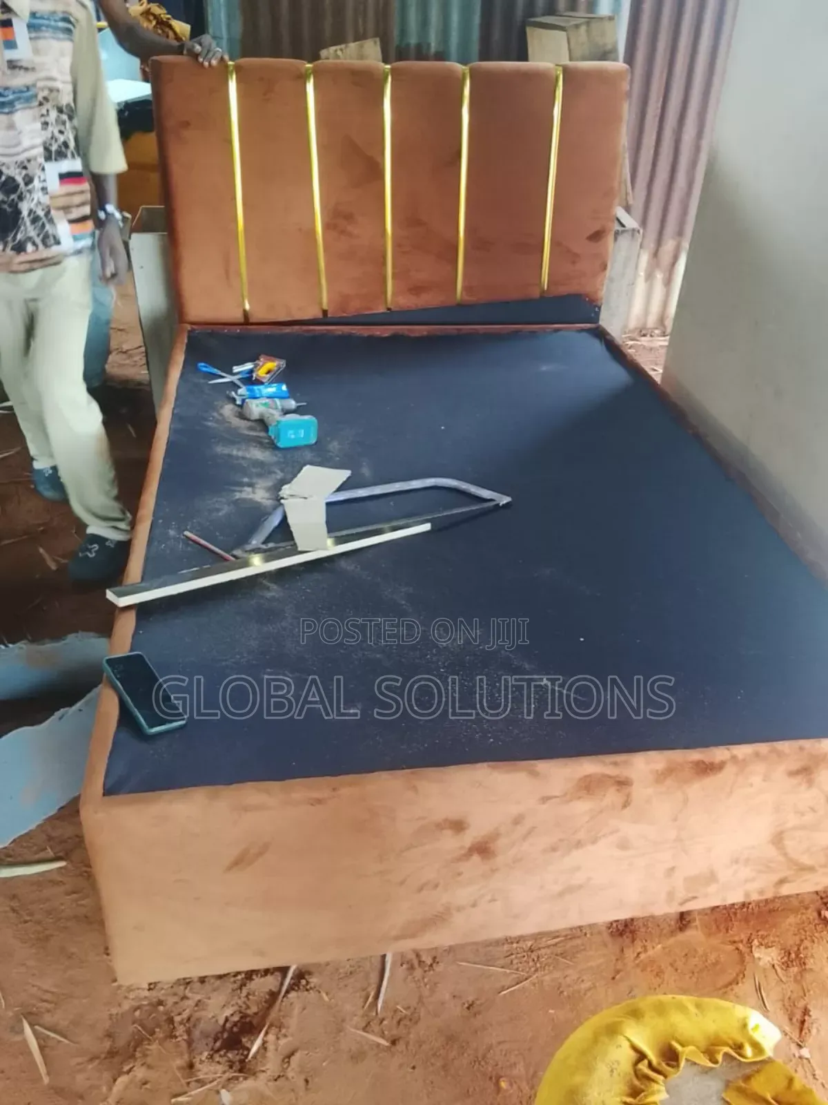 4*6 Bedstand