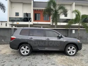 Toyota Highlander 2010 Gray