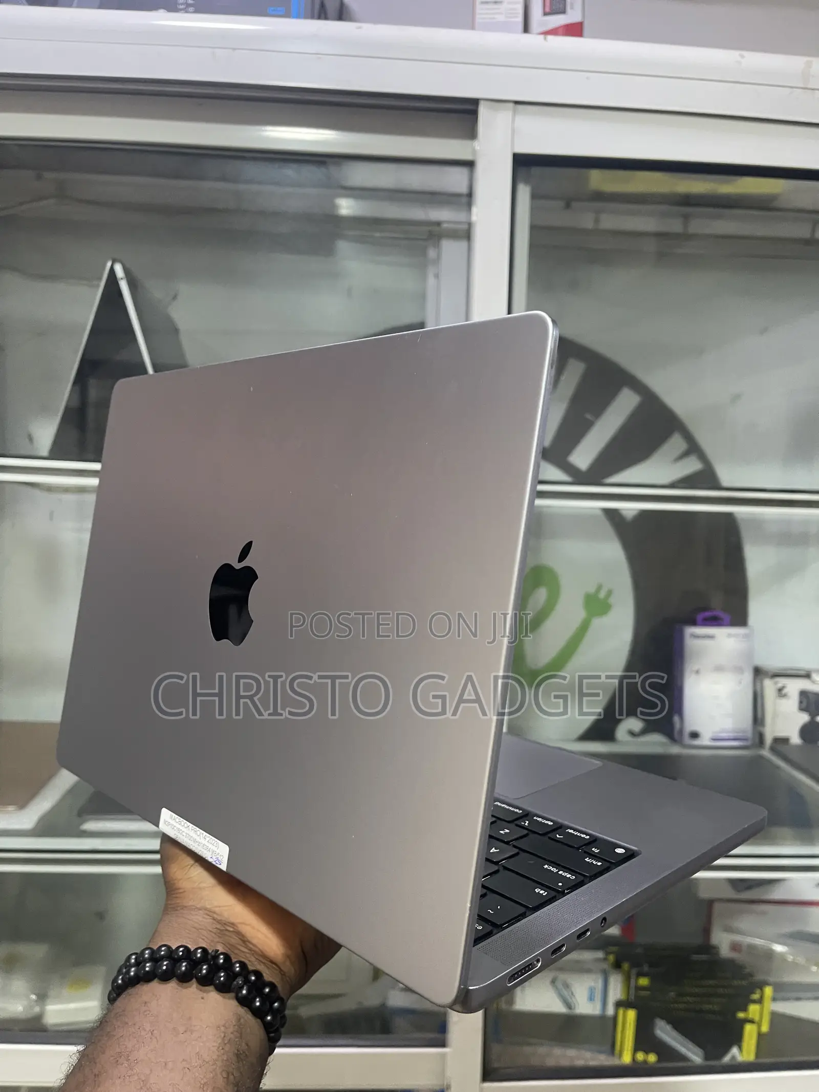 Laptop Apple MacBook Pro 2023 M2 16GB Apple M2 SSD 512GB