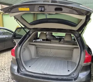 Toyota Venza 2010 Gray