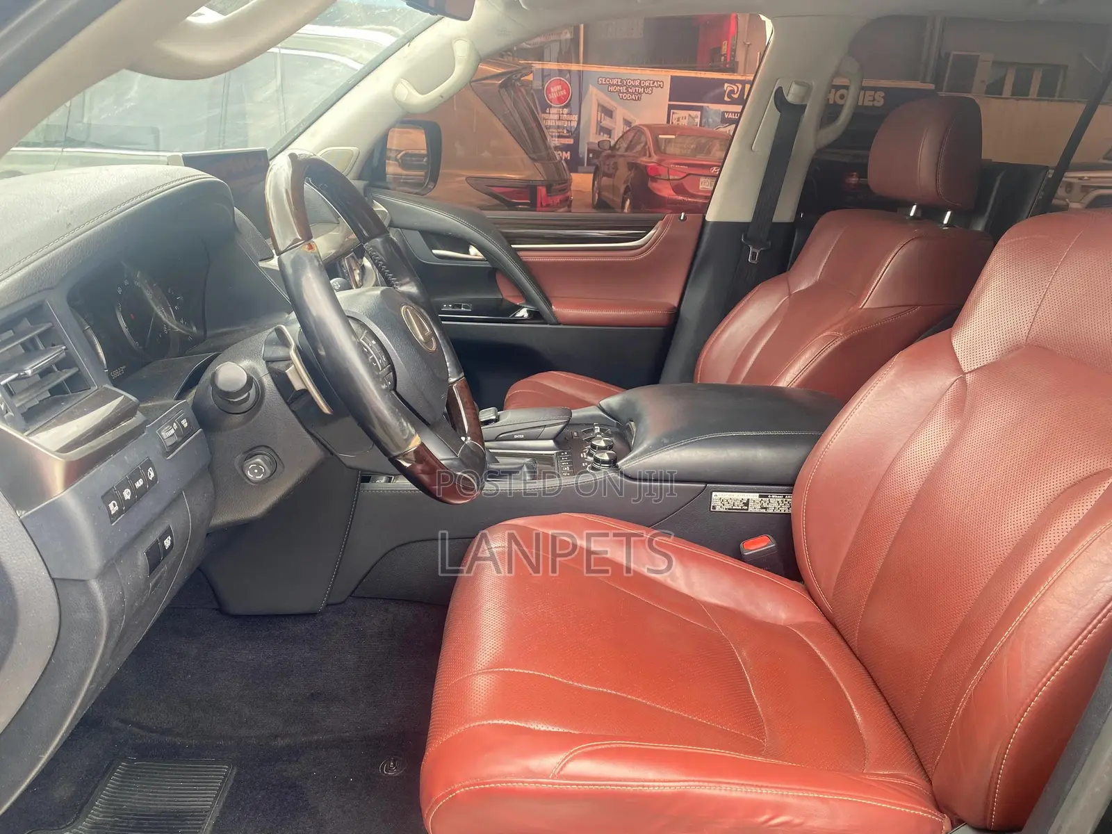 Lexus LX 2017 Black