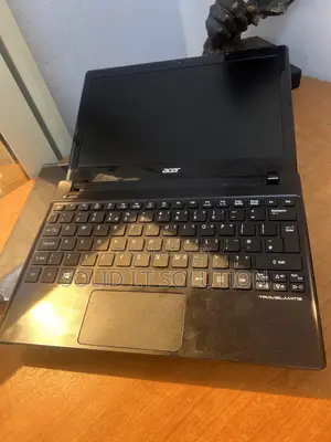 Laptop Acer TravelMate B113 4GB Intel Celeron HDD 320GB