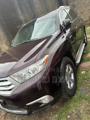 Toyota Highlander 2013 Maroon