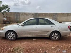 Toyota Camry LE 4dr Sedan (2.4L 4cyl 5M) 2003 Silver