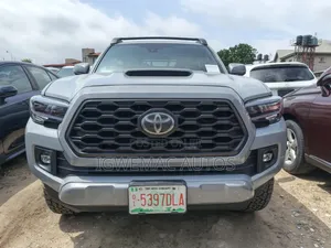 Toyota Tacoma TRD Sport 2019 Blue