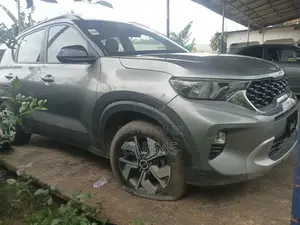 Kia Sonet 1.5 Petrol FWD 2021 Gray