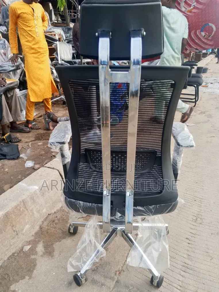 A Strong Office Mesh Chair
