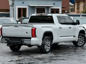 Toyota Tundra 1794 Edition CrewMax SB w/5.5' Bed 2025 White