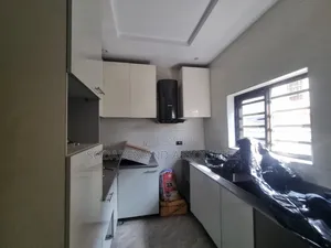4bdrm Duplex in Medina for rent