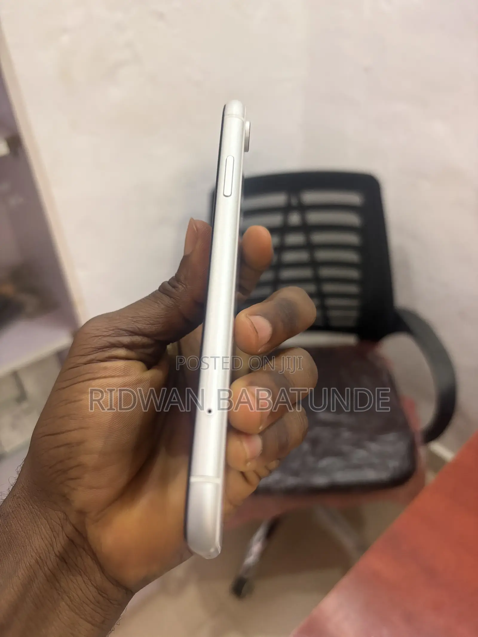 Apple iPhone XR 128 GB White