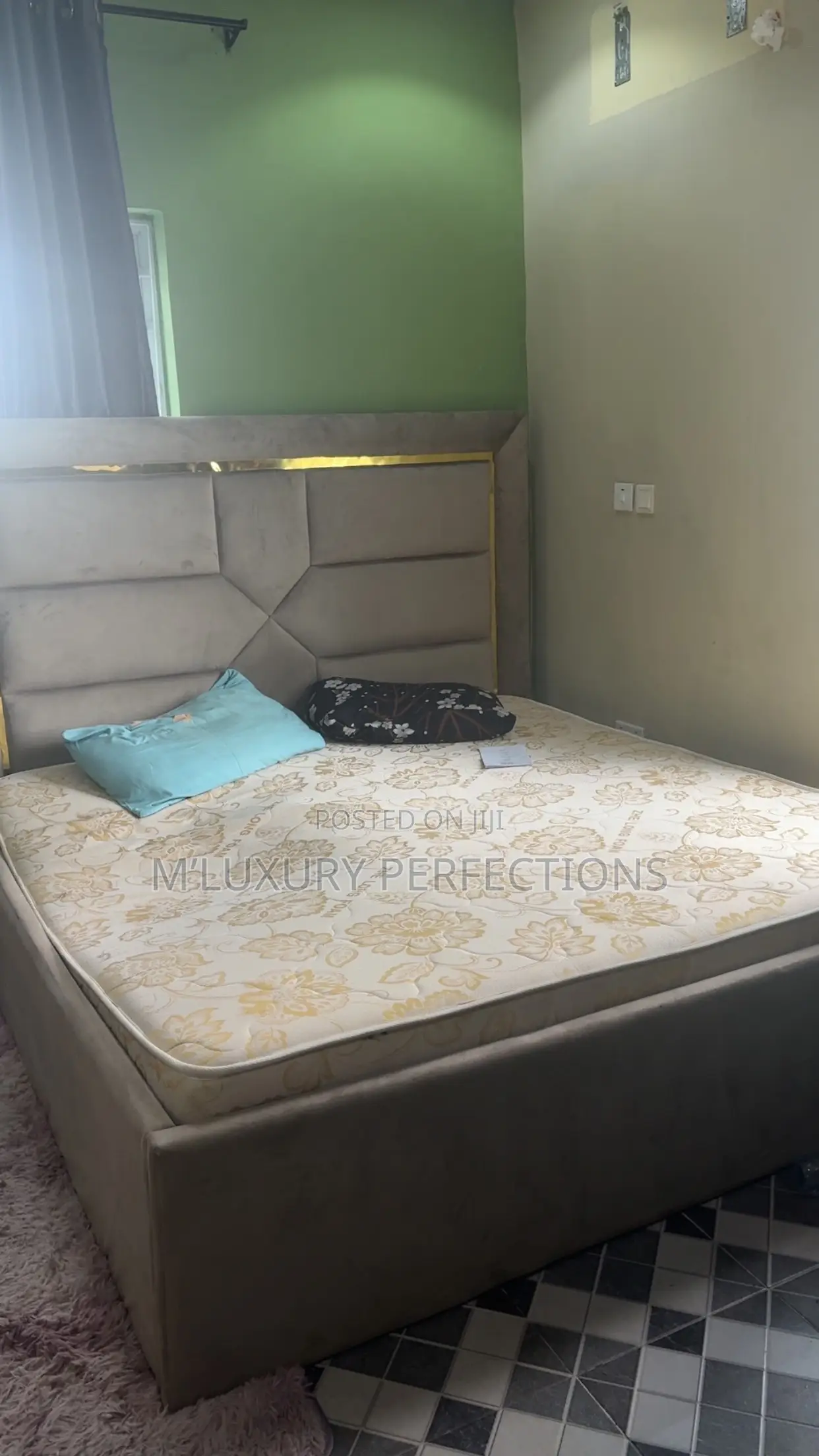 6by6 Bed With Mattress