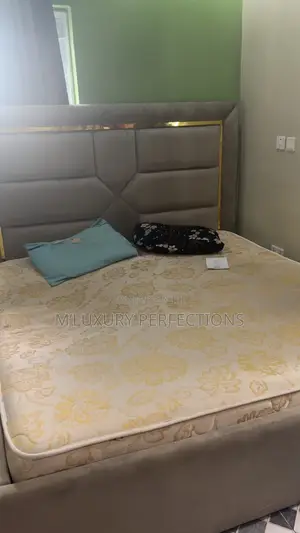 6by6 Bed With Mattress