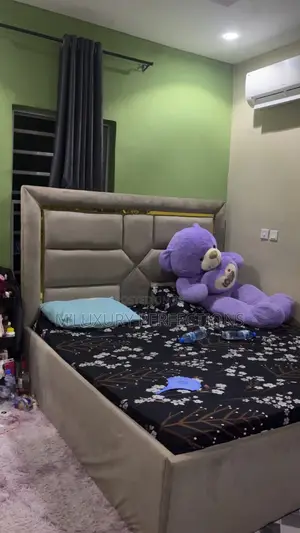 6by6 Bed With Mattress