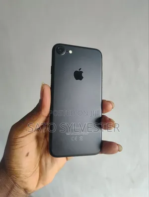 Apple iPhone 7 32 GB Black