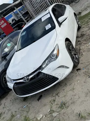 Toyota Camry 2016 White