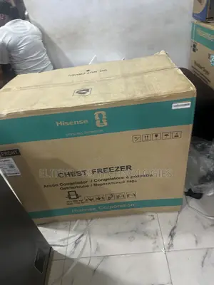 Hisense FC340SHI Large Capacity Chest Freezer