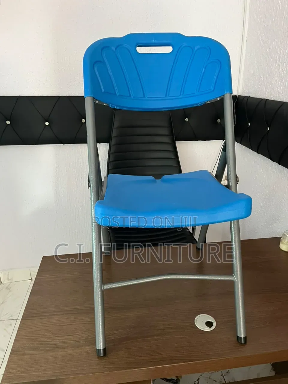 Quality Folding Plastic Chairs