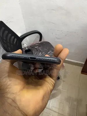 Apple iPhone XR 64 GB Black