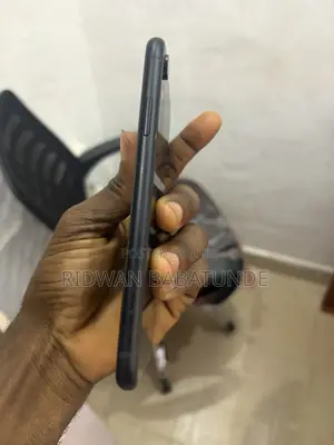 Apple iPhone XR 64 GB Black