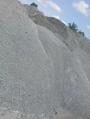 Clean 3/4,1"inch 1/2 Inch Chippings for Decking - Strong Stone -