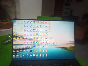 Laptop Dell XPS 17 9700 16GB Intel Core i5 SSD 700GB