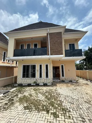 4bdrm Duplex in Carlton Gate Estate, for rent