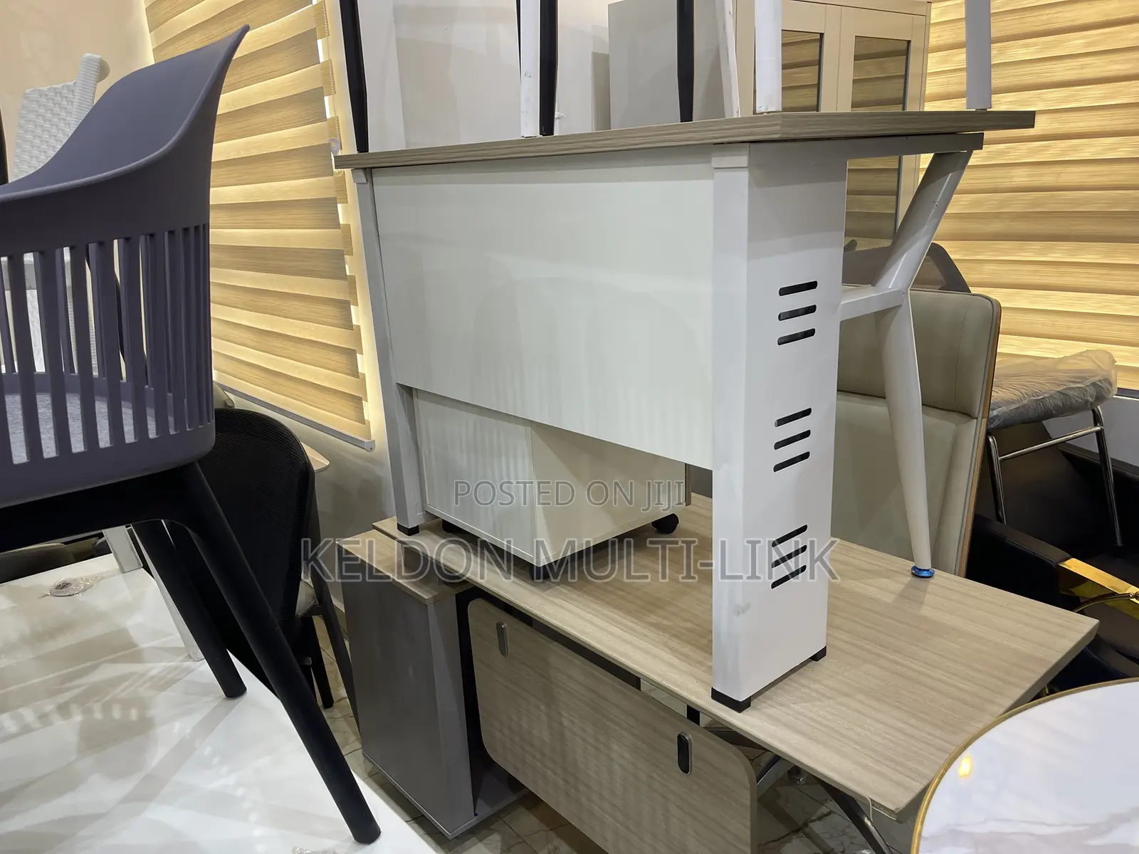 Secretary Office Table 1mtr