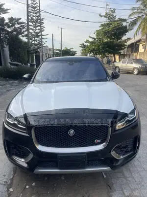 Jaguar F-Pace 2017 Black