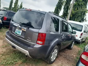 Honda Pilot 2010 Gray