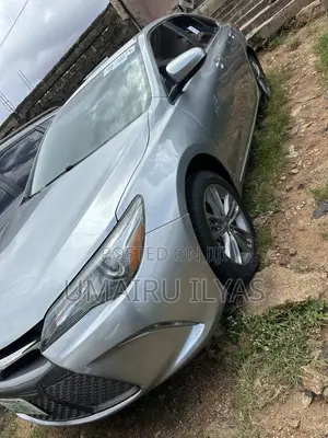 Toyota Camry SE 4dr Sedan (2.5L 4cyl 6A) 2016 Gray
