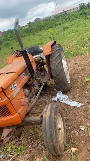 Fiat Tractor 640