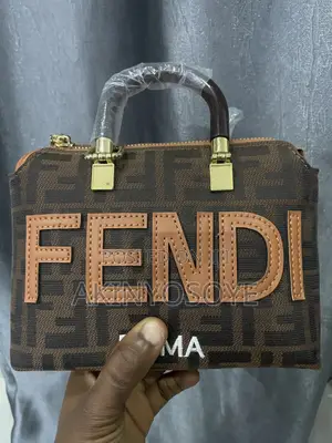 Luxury Ladies Handbag —Elegant and Stylish