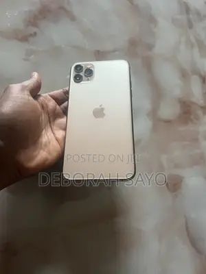 Apple iPhone 11 Pro Max 64 GB Gold
